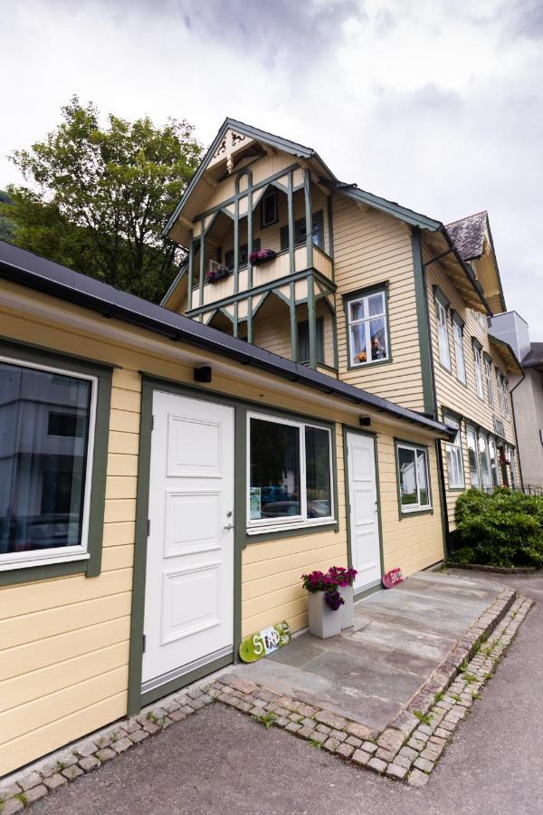 Lodgen Stryn Exterior photo