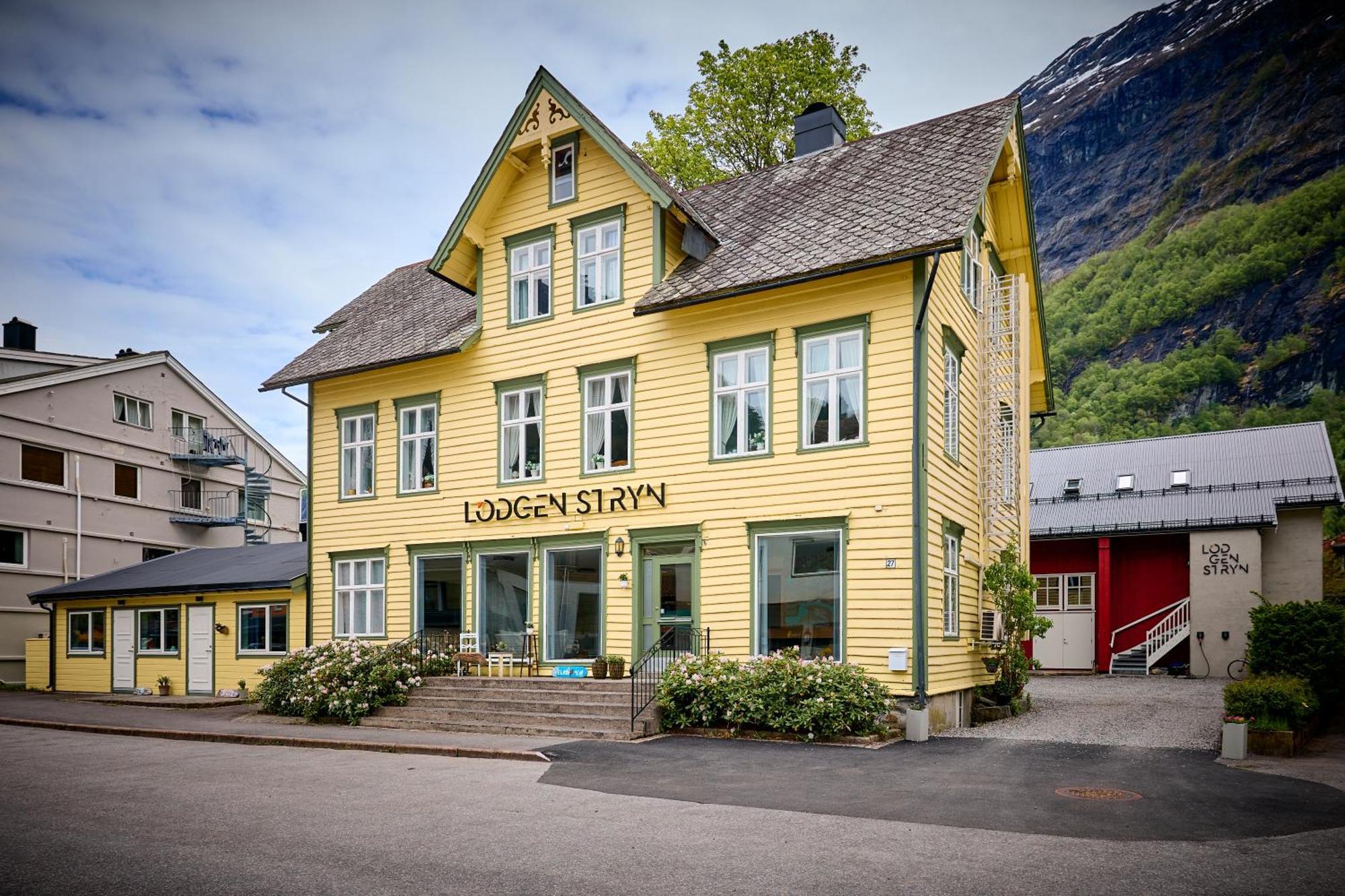 Lodgen Stryn Exterior photo