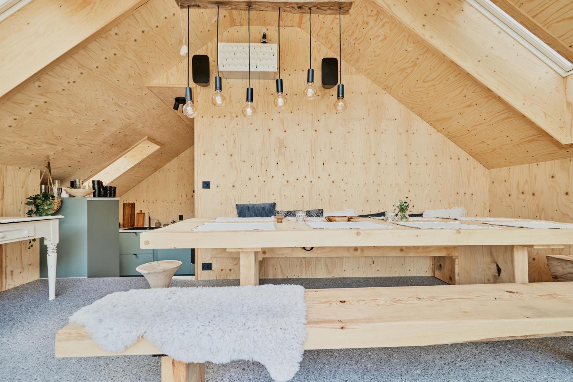 Lodgen Stryn Room photo